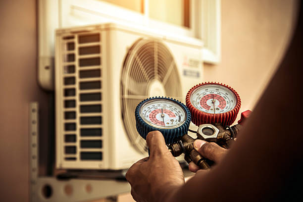 Professional Heat Pump Repair technician working in Saltillo, TX